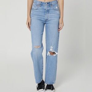 Levi’s Ribcage Straight Ankle Jeans